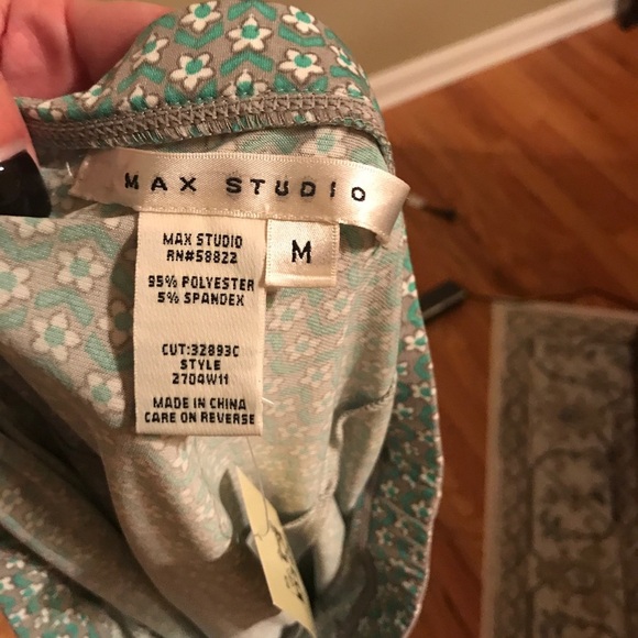 🌸MAX STUDIO Lightweight Skirt - Picture 3 of 4